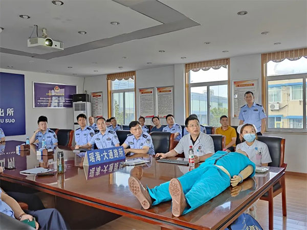 【警醫(yī)聯(lián)動，練“救”真本領(lǐng)】我院專家走進合肥市公安局大通路派出所開展應(yīng)急救護培訓(xùn)
