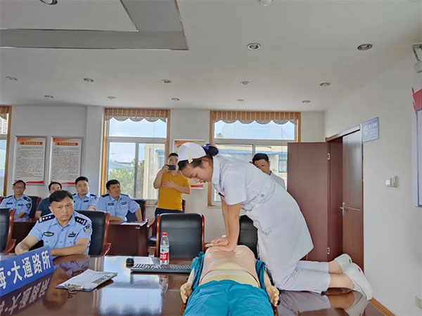 【警醫(yī)聯(lián)動，練“救”真本領(lǐng)】我院專家走進合肥市公安局大通路派出所開展應(yīng)急救護培訓(xùn)